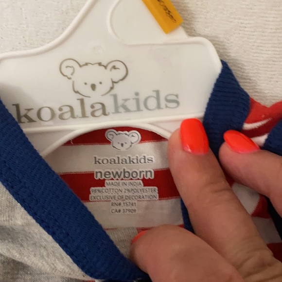 Newborn onesie - Picture 2 of 3